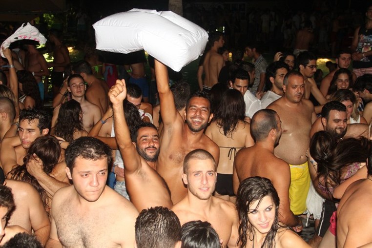 Lebanon Largest FOAM Party 3 (1)